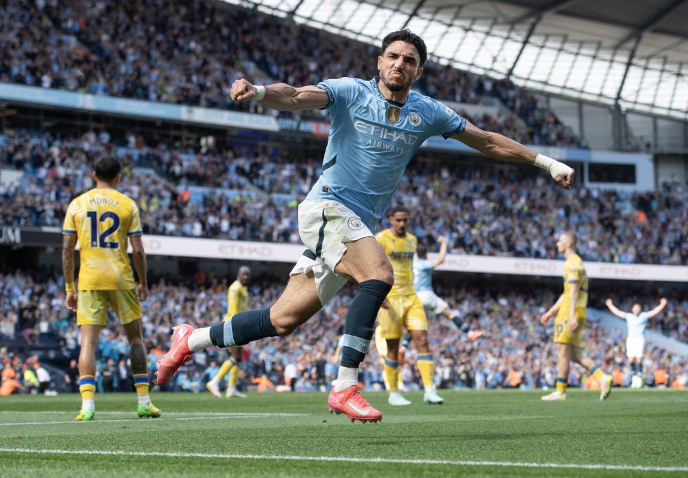 中场对抗的 中场对抗的